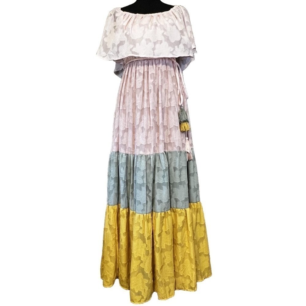 BIG HIT FASHION Tiered Color Block Off Shoulder Maxi Dress, Size Medium